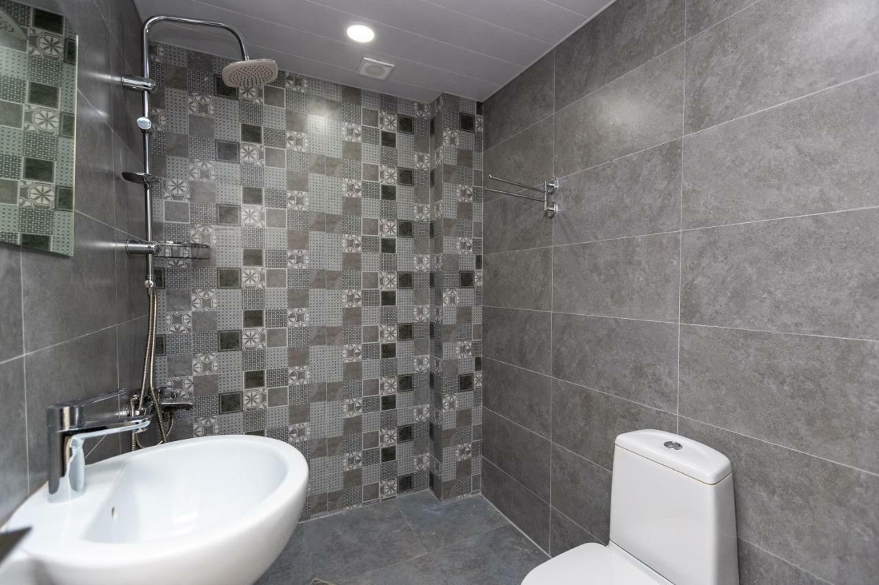 Giorgi'S Apartment Tiflis Dış mekan fotoğraf